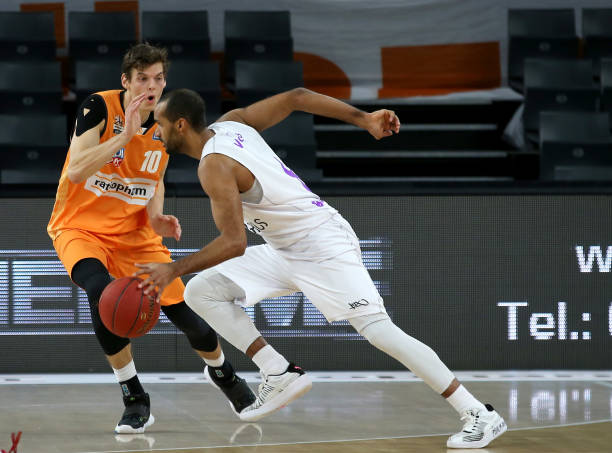 也让球迷们 也让球迷们