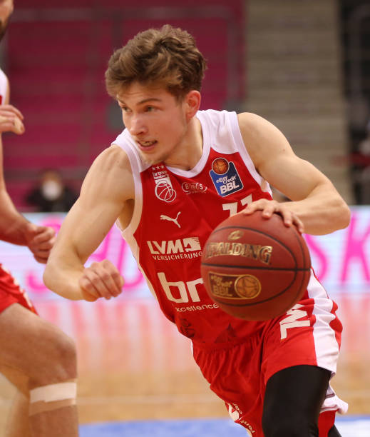 团结而富有 团结而富有