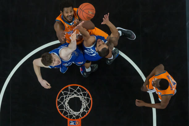 不论马来西 不论马来西